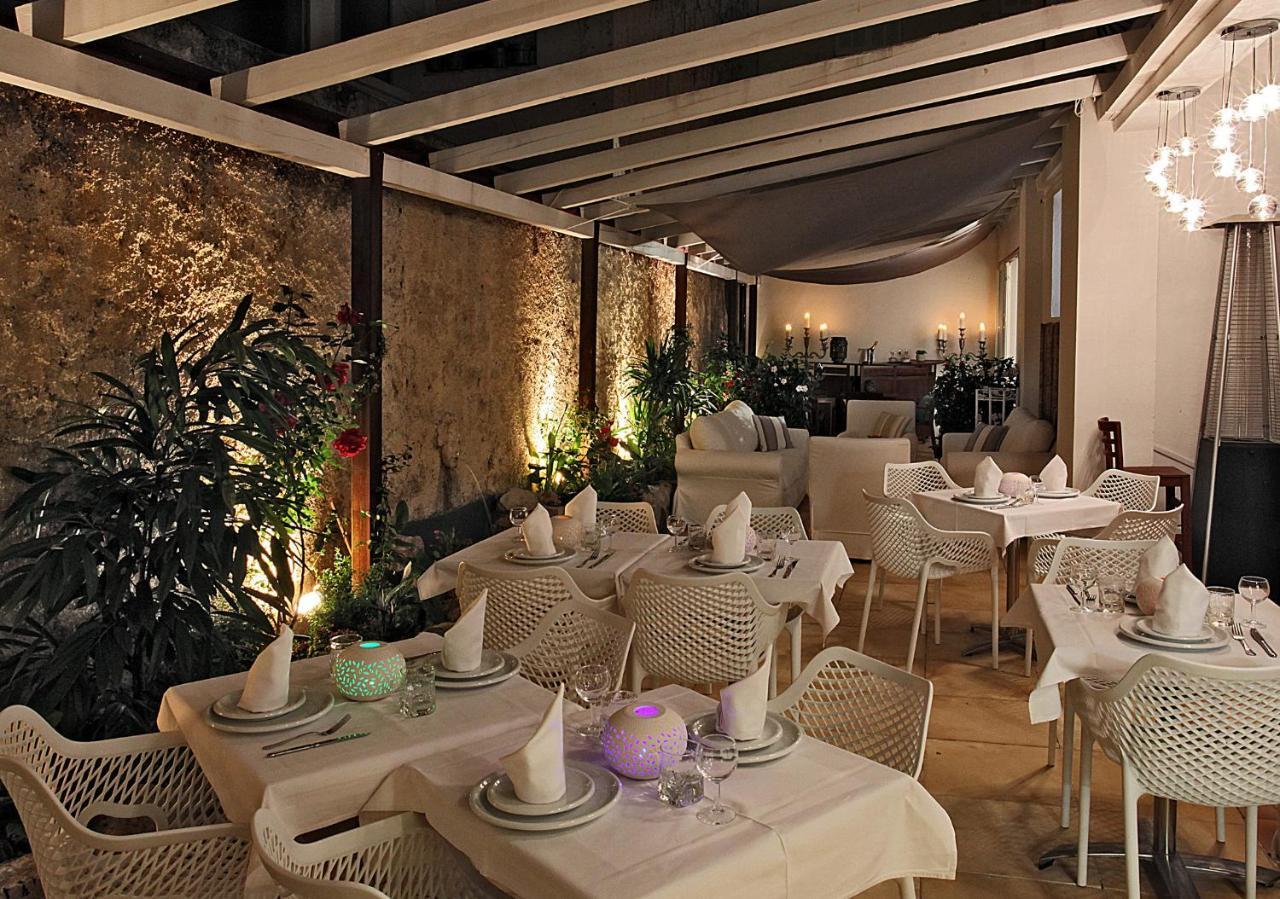 Hotel Palm Beach Cannes Exterior photo